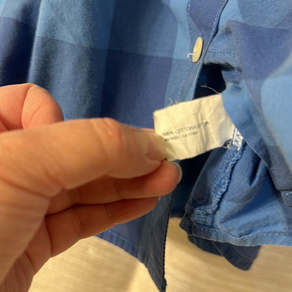 Gap- Button Down Shirt Euc - image 4